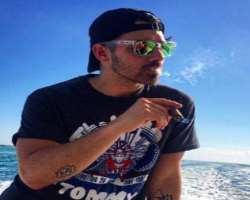 Joe Jonas smoking Joe Jonas smoking